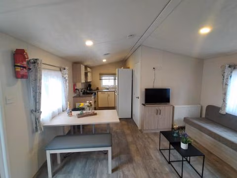 BJ Chalets - De Rug 1 - Vakantiepark Lauwersoog - LUXE chalet met vaatwasser! Vroege incheck! — foto 7