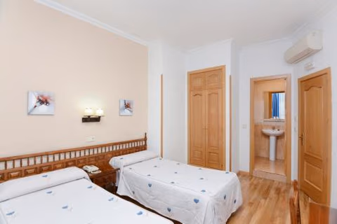 Hostal Biarritz — foto 7