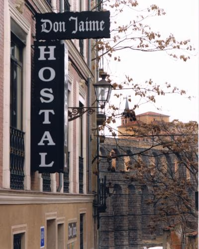 Hostal Don Jaime I y II — photo 1