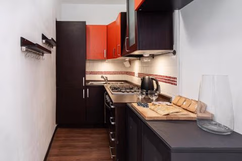 300 meters from the Genoa Aquarium and San Giorno Metro, Self Checkin and Fast Internet — foto 7