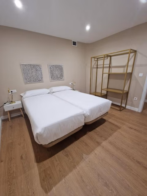Apartamentos Turísticos MENCÍA — foto 1
