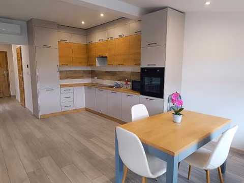 Apartamenty, Noclegi, Pokoje u Tomka — foto 1