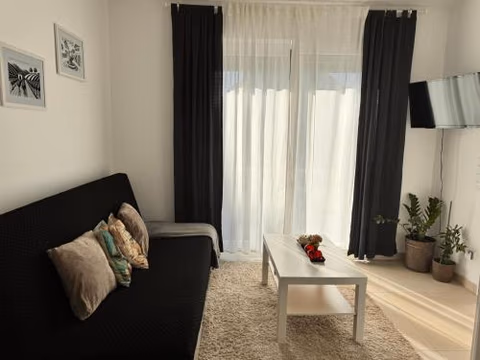 Heni Apartments — photo 2