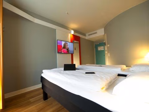 ibis Köln Messe — foto 1