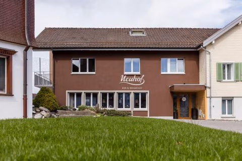 Neuhof Gäste-& Schokohaus — foto 2