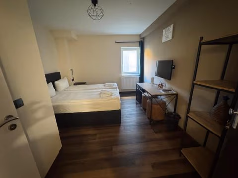 Hotel Capitol Zentrum - 24h - — foto 9