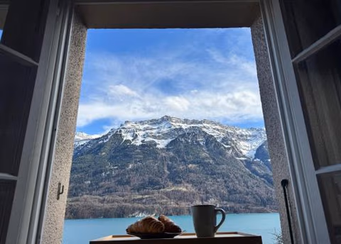Breathtaking Lake & Mountain View Apartment 2 — foto 6