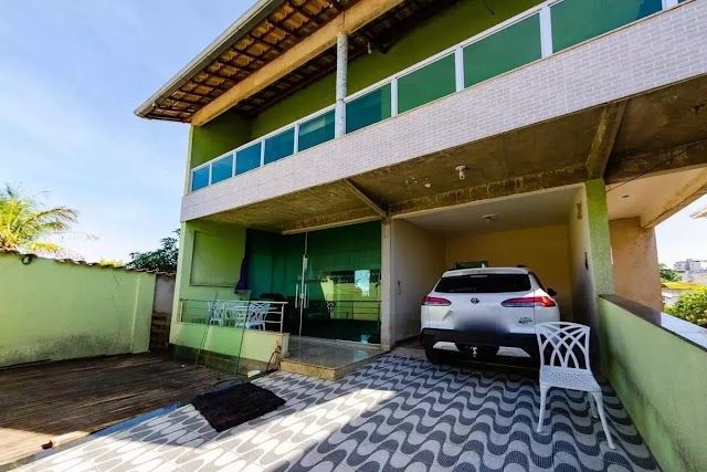 Casa Espaçosa com Lazer Completo no Padre Eustáquio