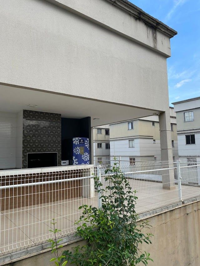 Apartamento Térreo Reformado com 2 Quartos em Santa Maria, Contagem