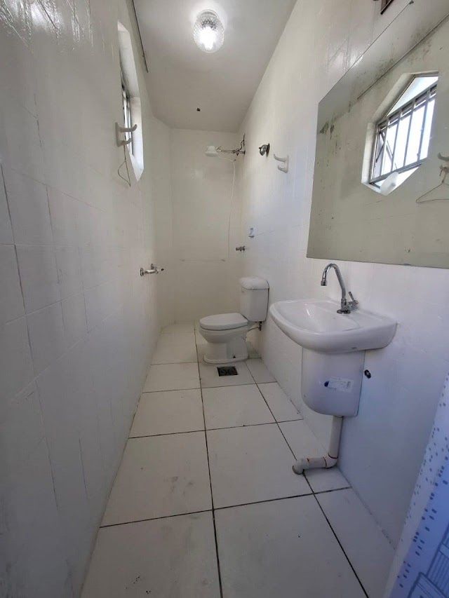 Apartamento Espaçoso com 3 Quartos e Suíte em Prédio Organizado no  bairro Coração Eucaristico