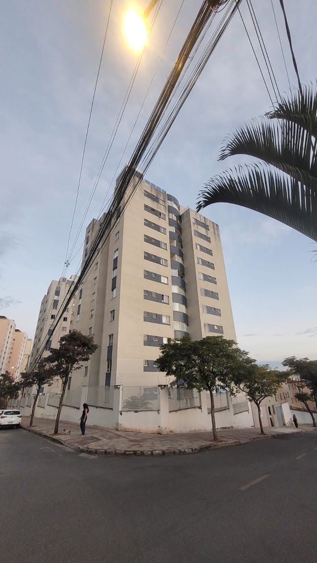 Apartamento com 2 Quartos, Suíte e Varanda no Bairro Ouro Preto