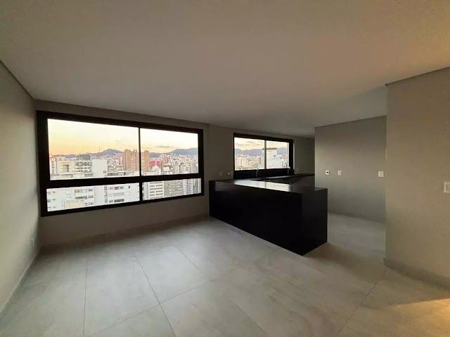Cobertura com vista para Serra do Curral!!