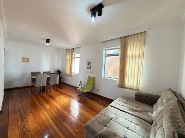 Apartamento Espaçoso com 2 Suítes e Lazer Completo no Sagrada Família, BH