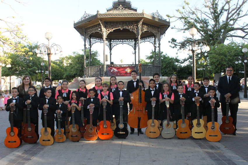 You are currently viewing La Rondalla CAP en el Festival del Pitic 2018