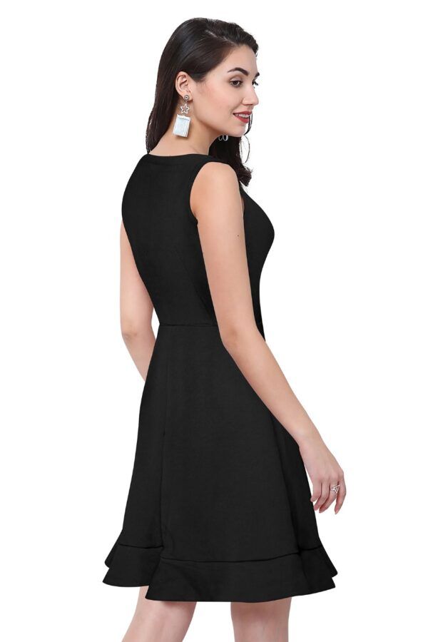 Black Sleeveless Round-Neck Knee-Length Dress - Image 4
