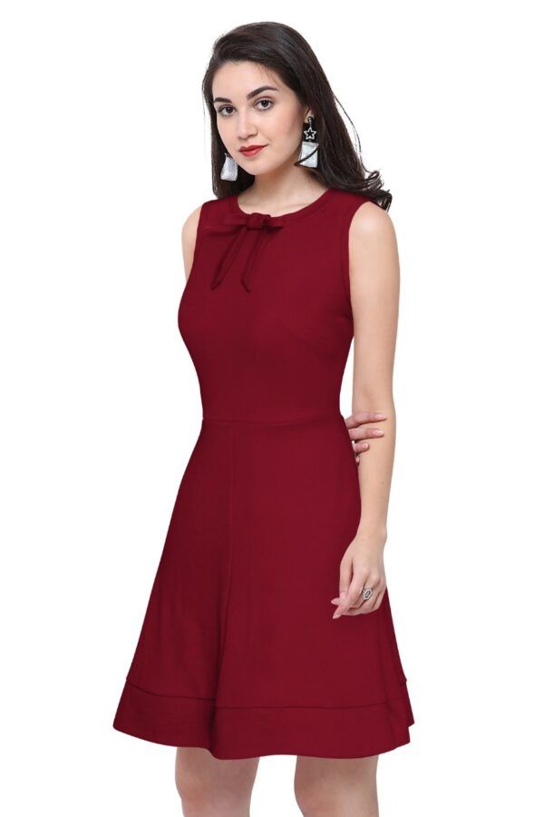 Maroon Sleeveless Round-Neck Knee-Length Dress - Image 3
