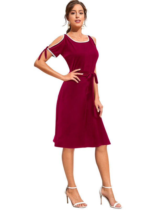 Elegant Maroon Sleeveless Fit & Flair Dress - Image 2