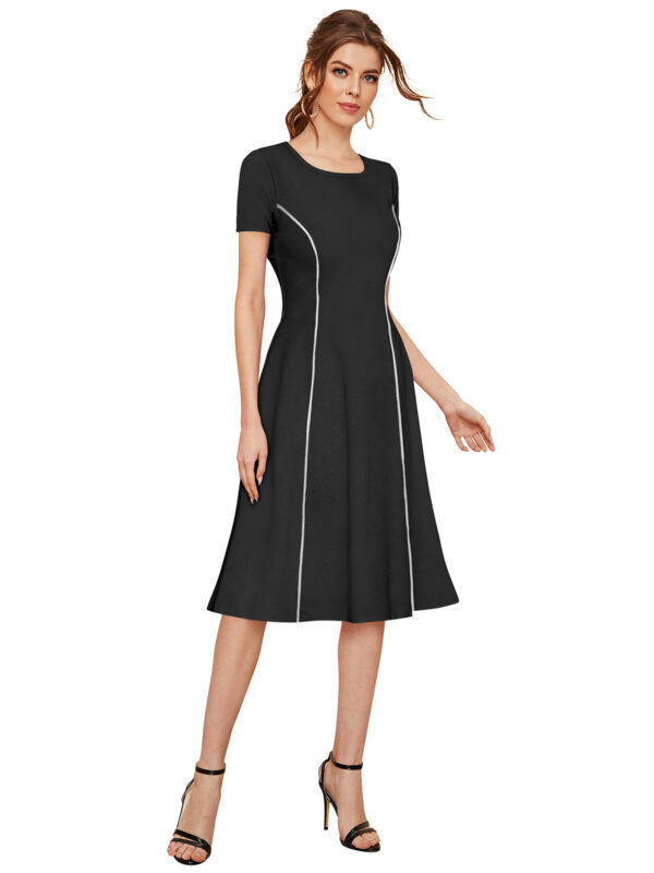 Elegant Black Round Neck Bodycon Dress - Image 2