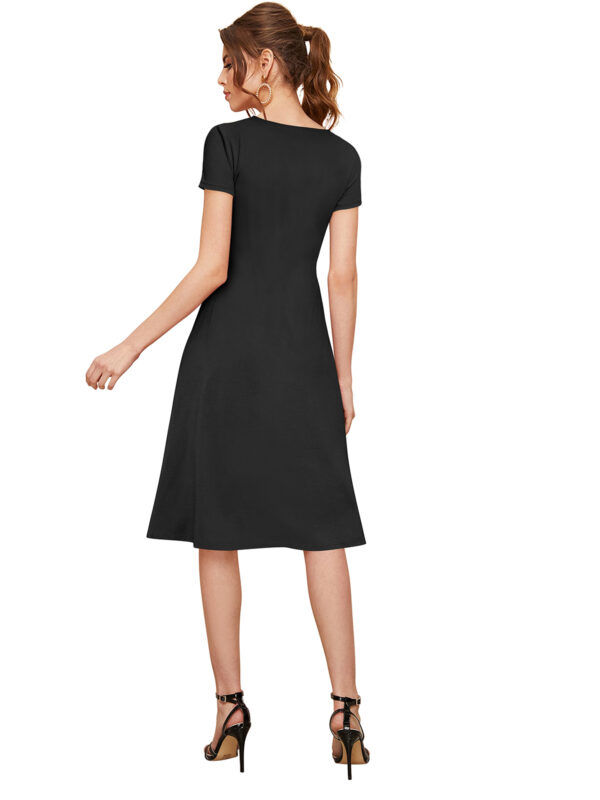 Elegant Black Round Neck Bodycon Dress - Image 4