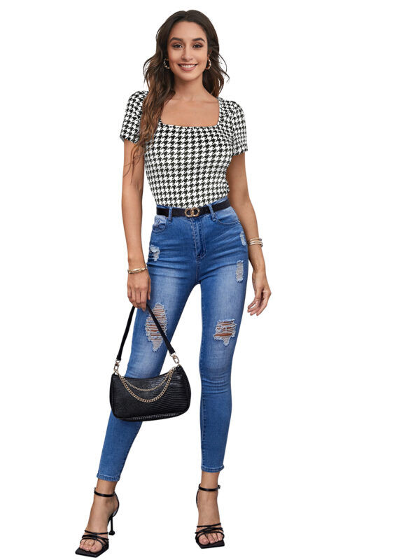 White Short Sleeves Square Neck T-Shirt - Image 5