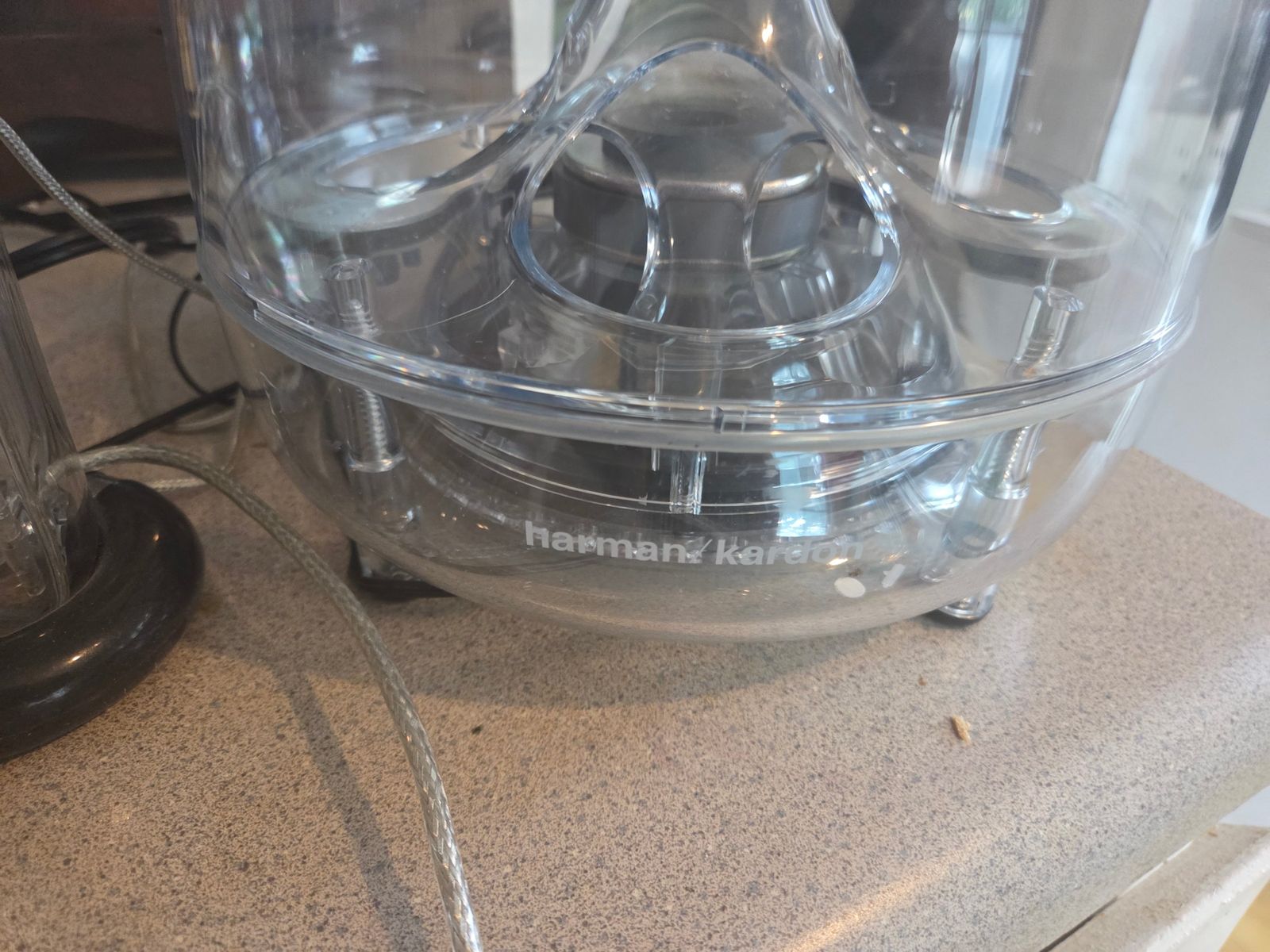 Harman Kardon speakers 2 speakers$48 Sub woofer $48 — photo 4