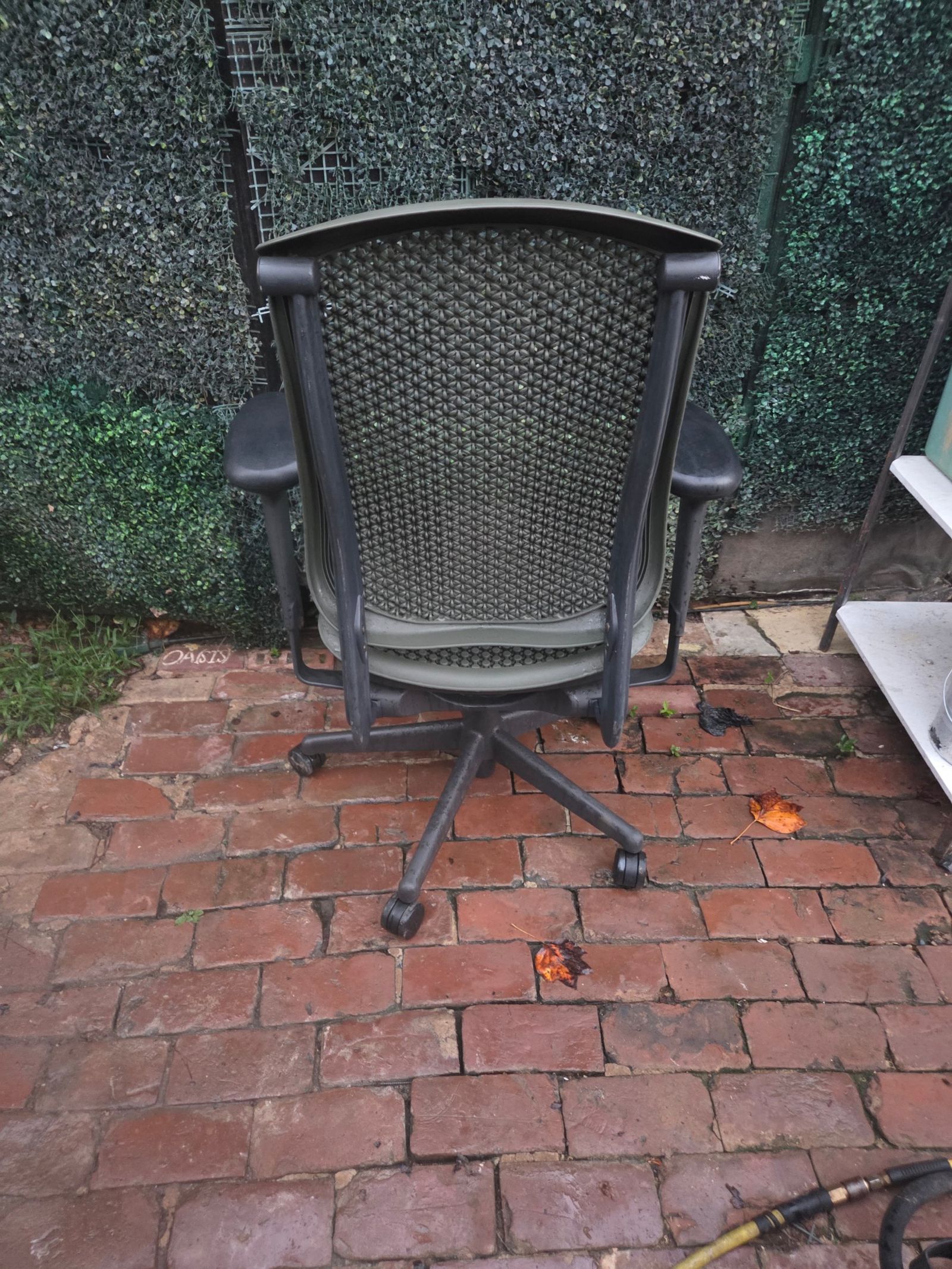 Herman Miller Mirra 1 Office Chair — photo 2