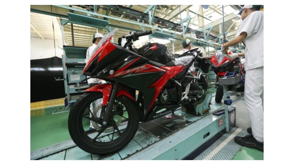 Warna Baru Honda CB150R