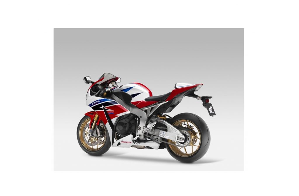 MOTOR HONDA CBR1000RR SP MULAI MENGASPAL DI INDONESIA