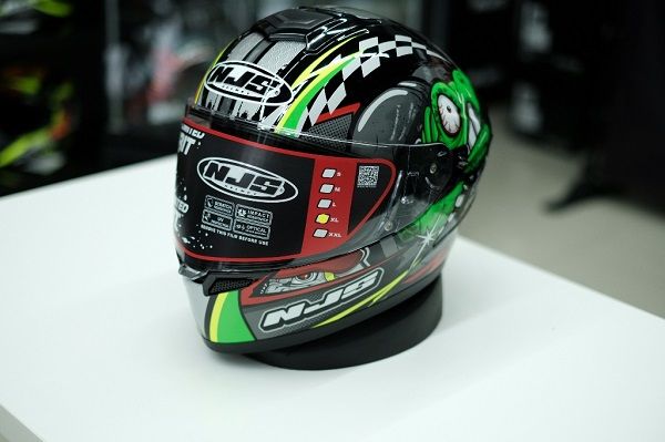 Helm Full Face