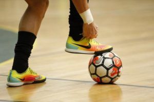 sepatu futsal