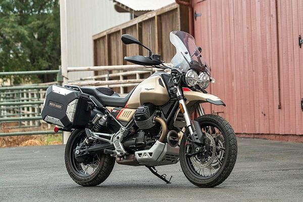 Review Moto Guzzi V85TT Travel: Pengalaman Baru untuk Pecinta Adventure