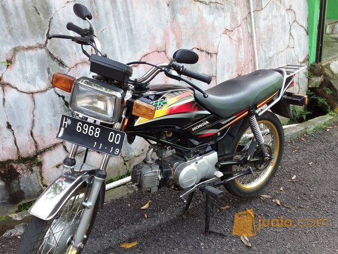 honda win 100 2004 antik mulus normal terawat | Semarang | Jualo