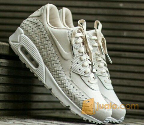 nike woven white