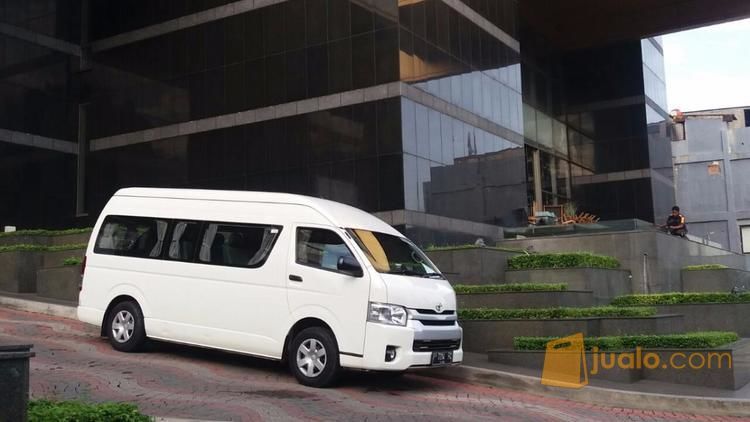 Drop Off Soekaro-Hatta International Airport (SHIA) Dengan Toyota Hiace Kapasitas 14 Penumpang