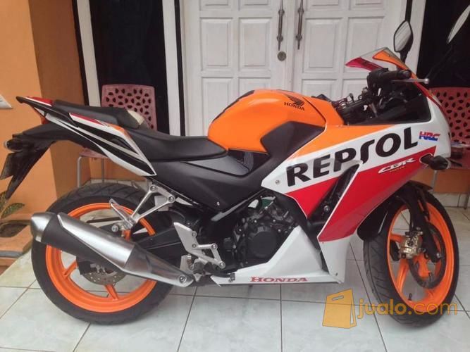 Honda CBR Repsol 150 Tahun 2015 Tangan Pertama Mulus Honda CBR Repsol 150 Tahun 2015 Tangan Pertama Mulus