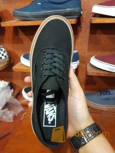 vans authentic black gum original