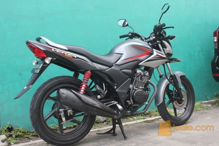  Motor  Honda  Verza  2014 Warna Hitam Kab Kulon Progo Jualo