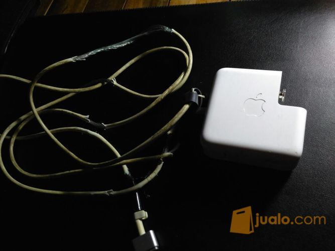 charger for mac air 2013