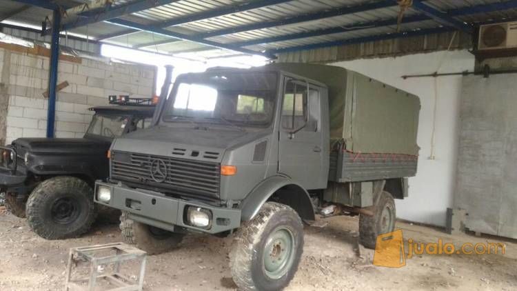 Mercedes Unimog  Mesin Solar Ori Body Dan Interior Ori 