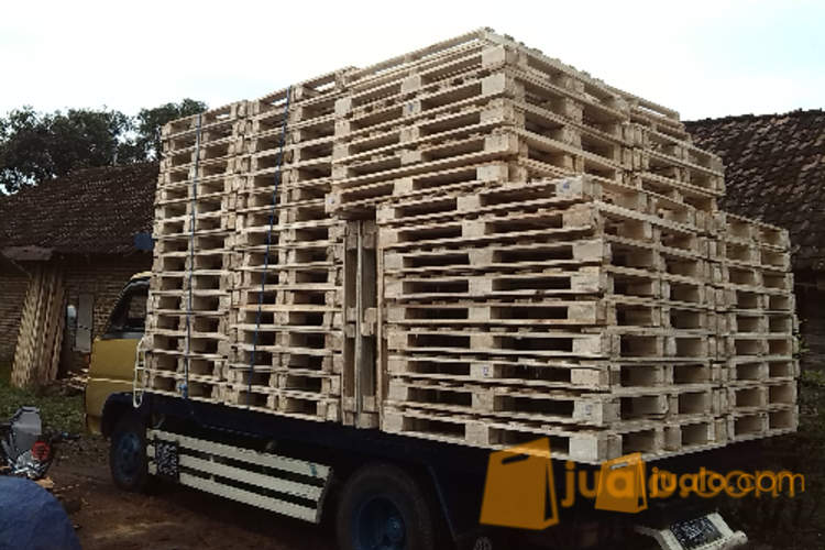 PALLET KAYU  KERAS JAWA  DAN KAYU  SENGON  ALBASIA Mojokerto 