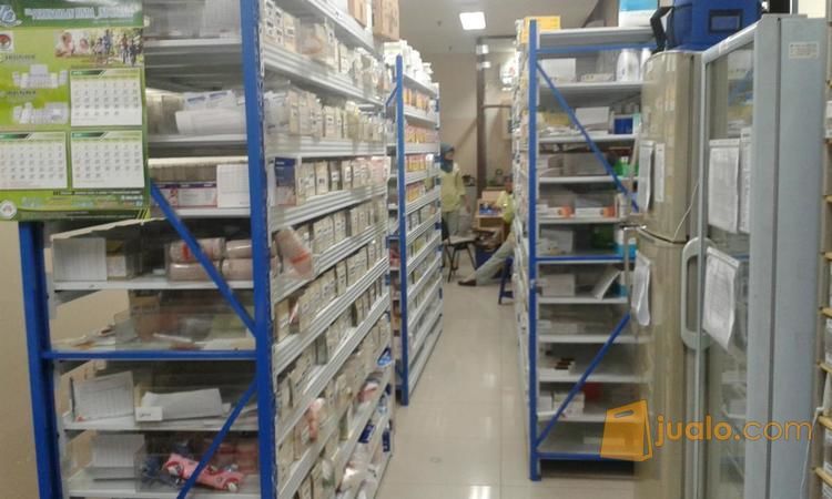 Rak Penyimpanan Obat-Obatan Apotik Rumah Sakit