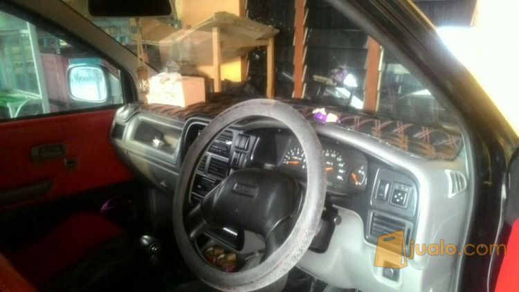  Isuzu  Panther Matic 2002 LS Turbo Medan  Jualo