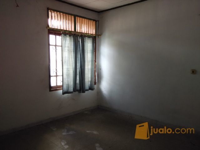 Rumah Bagus Lokasi Strategis Taman Pabuaran Tangerang.