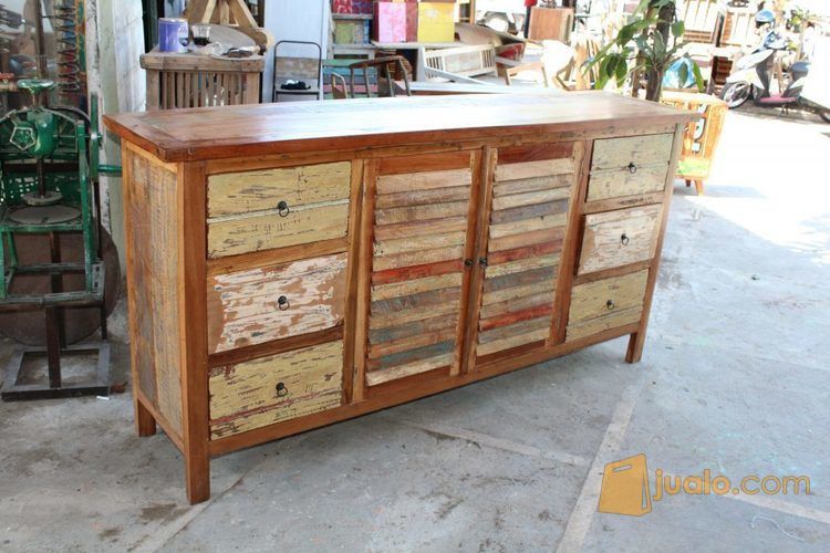 Consule 6 Door 2 Drawers