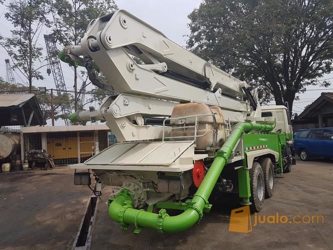 Concrete Pump Truck Nissan UD NIIGATA 34m (Super) di Kota Jakarta Barat