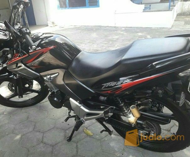 Honda Tiger Revo Tahun 2013 Km Rendah Surat Lengkap Surabaya Jualo