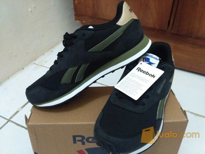 harga sepatu reebok original 2015