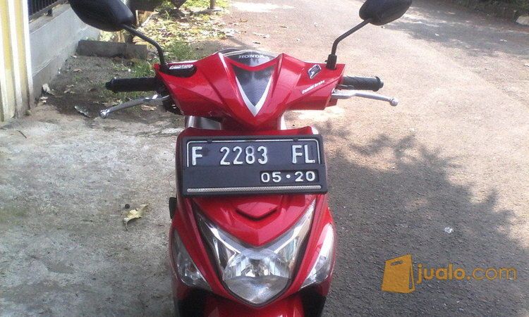 Honda Beat  CW  FI  ESP CBS ISS 2015  Merah Kab Bogor Jualo