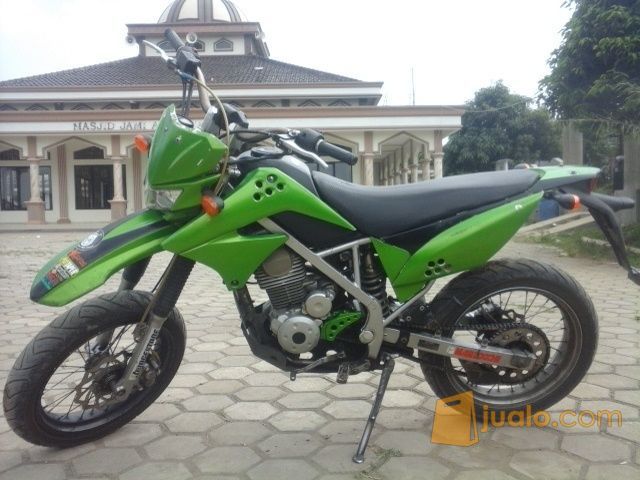  MOTOR  Trail Kawasaki Klx  150  CC  Kab Mojokerto Jualo