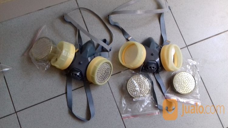 Respirator/Masker Double Filter Safety Gas Chemical Barang Lelangan